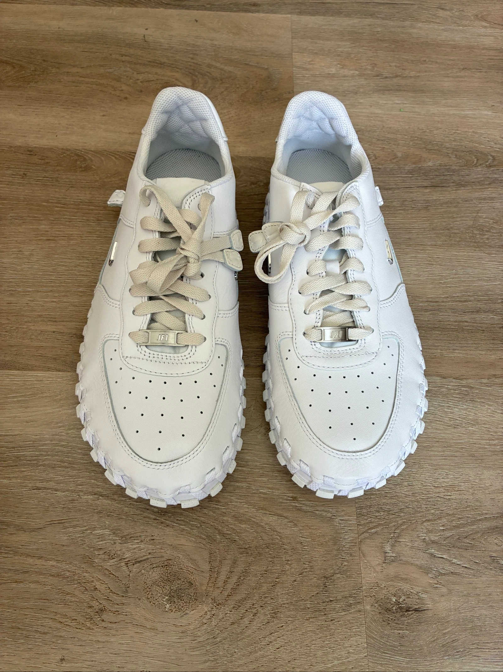 Basket Nike x Jacquemus taille 44 – photo 4